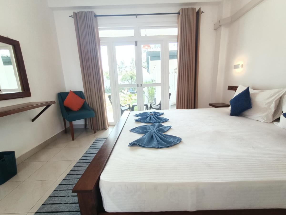 The Bamboo Tree Transit Hotel คาตุนายากา ภายนอก รูปภาพ