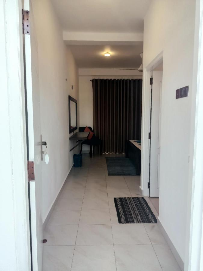 The Bamboo Tree Transit Hotel คาตุนายากา ภายนอก รูปภาพ
