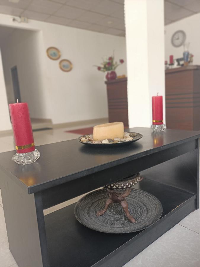 The Bamboo Tree Transit Hotel คาตุนายากา ภายนอก รูปภาพ